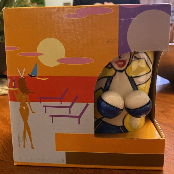 New Printed 3-Dimentinal Sassy Girl Graphic Color Funny Mug Cup by AIYARA - Picture 3 of 7